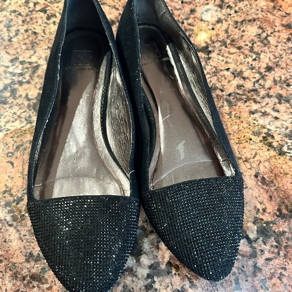 Elegant Black Flats